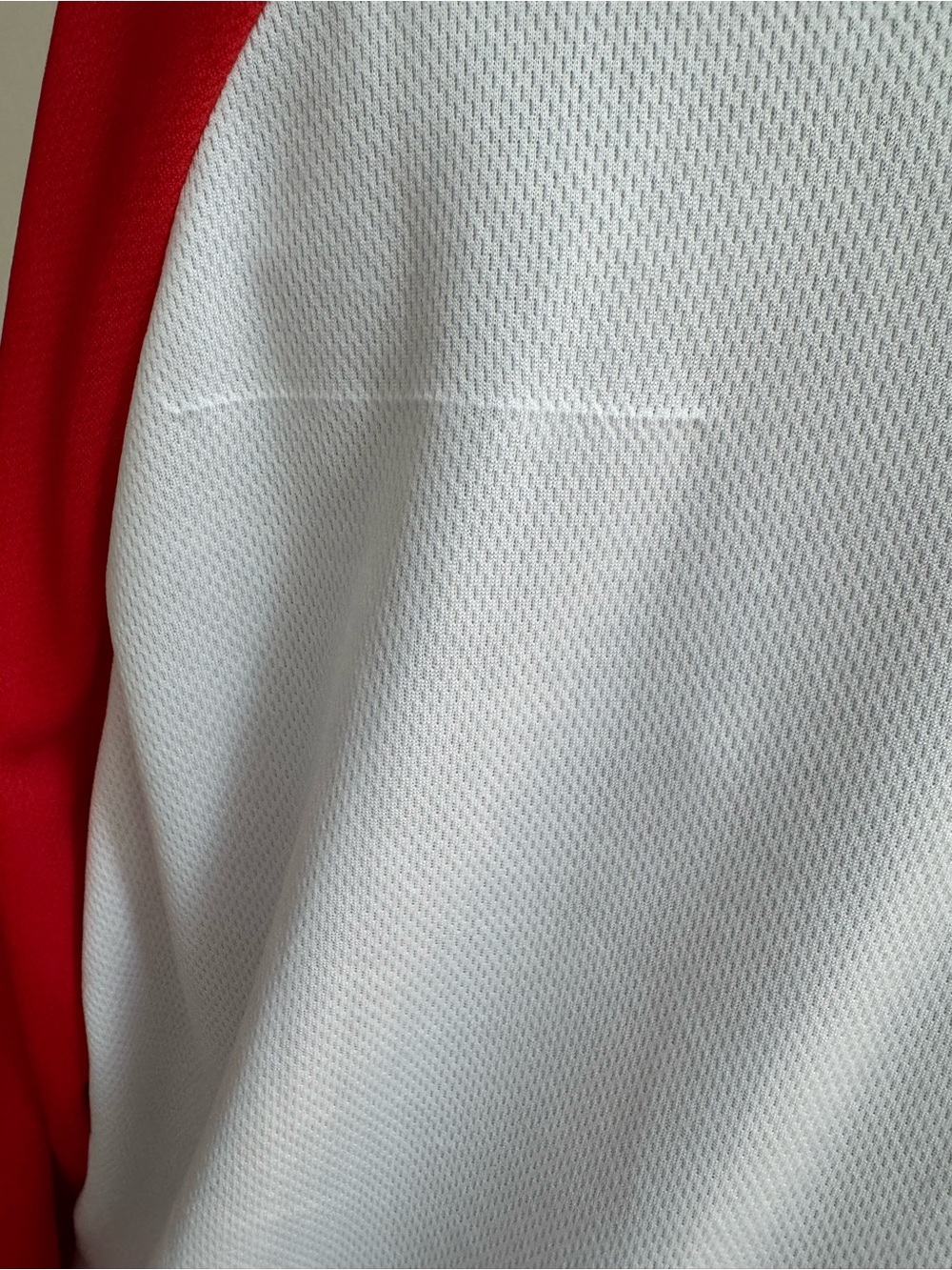 Saratoga NYRA bets/Fox Sports Red & White Long Sleeve Raglan, l/xl unisex - Picture 6 of 8